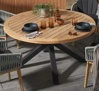 Tchibo Runder Gartentisch aus hochwertigem Teakholz Angebot