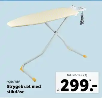 Strygebræt med stikdåse