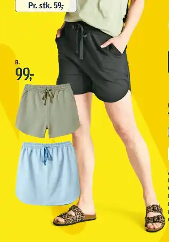 Føtex B. Shorts eller nederdel tilbud