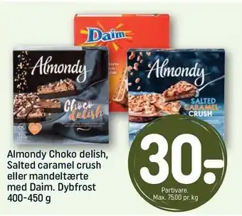 REMA 1000 Almondy Choko delish, Salted caramel crush el. mandeltærte m. Daim tilbud