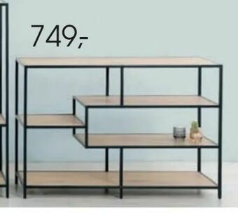 Daells Bolighus Reol med hylder tilbud