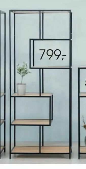 Daells Bolighus Reol med hylder tilbud