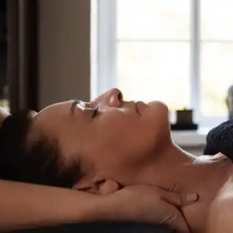 Truestory Ansigtsmassage hos pure nature spa tilbud
