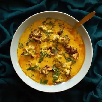 Home dining experience hos mamas daal