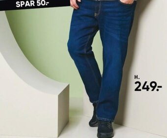 Jeans. W: 42-50.