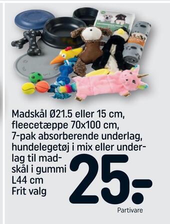 REMA 1000 Madskål ø21,5 eller 15 cm, fleecetæppe 70x100 cm, 7-pak absorberende underlag, hundelegetøj i mix eller under lag til madskål tilbud