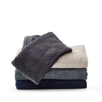 Kop & Kande Nordisk tekstil håndklæde navy 50 x 100 cm tilbud