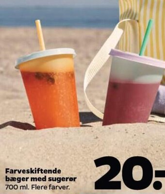 Farveskiftende bæger med sugerør