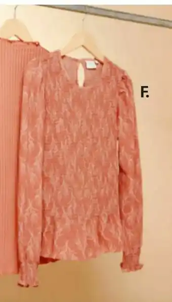 Føtex Top med smock tilbud