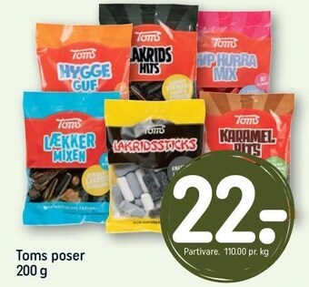 Toms poser