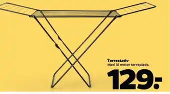 Tørrestativ Med 18 meter tørreplads.