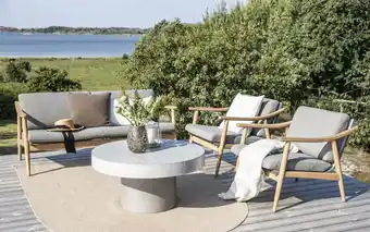 Ilva Dalby loungehavesæt med 1 sofa + 2 hvilestole træ tilbud