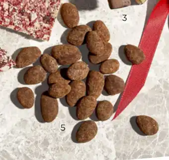 Salling Brændte mandler med kanel/vanilje/rom og 70% mørk chokolade tilbud