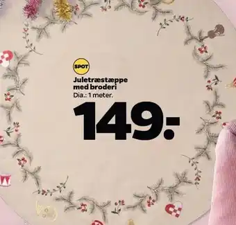 Netto Juletræstæppe med broderi tilbud