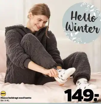Fleece heldragt med hætte