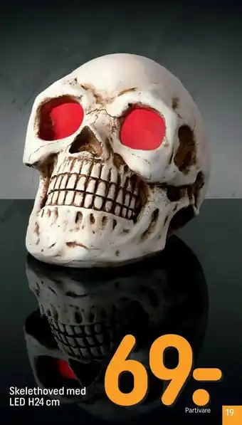 REMA 1000 Skelethoved med LED H24 cm tilbud