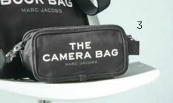 MARC JACOBS Crossover