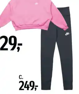 Føtex Tights, DKK 249 tilbud