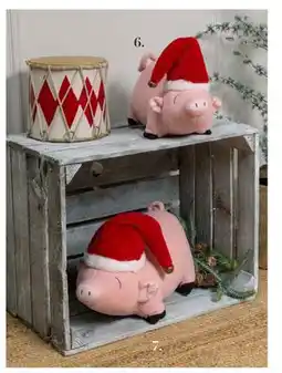 Harald Nyborg Blød plysgris med bjælde i nissehuen tilbud