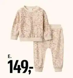Føtex Sweatbluse- og bukser sæt tilbud