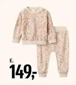 Føtex Sweatbluse- og bukser sæt, DKK 149 tilbud