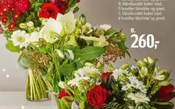 Føtex Håndbundet buket med 5 bundter blomster og grønt tilbud