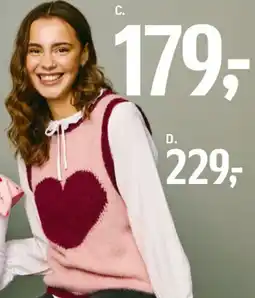 Føtex Pink knitted vest with heart tilbud