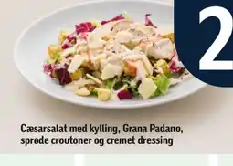 Føtex Cæsarsalat med kylling, Grana Padano, sprøde croutoner og cremet dressing tilbud