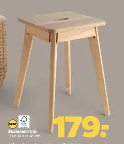 Netto Skammel i træ tilbud