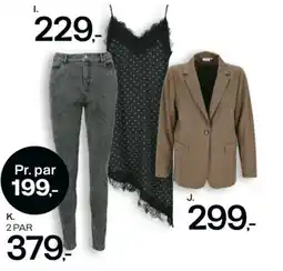 Føtex Kjole med blondkant tilbud