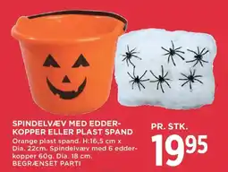 MENY Spindelvæv med edderkopper eller plast spand tilbud