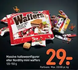 REMA 1000 Massive halloweenfigurer eller Nordthy mini waffers tilbud