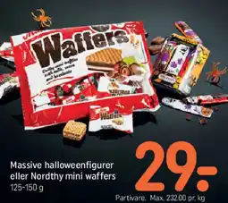REMA 1000 Massive halloweenfigurer eller Nordthy mini waffers tilbud