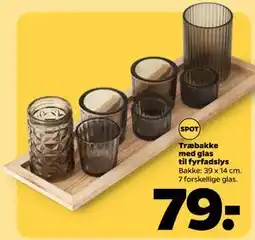 Netto Træbakke med glas til fyrfadslys tilbud