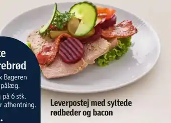 Leverpostej med syltede rødbeder og bacon