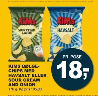 Let-Køb Kims bølge- chips med havsalt eller sour cream and onion tilbud