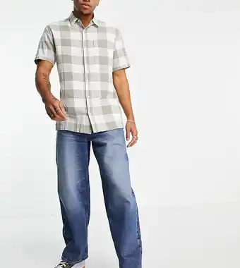 Asos Reclaimed Vintage Inspired - Posede jeans i mellemblå i 90&aposer-stil tilbud