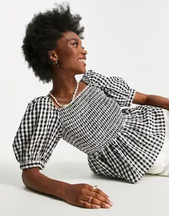 Asos New Look - Rynket bluse med firkantet hals i sorte gingham-tern tilbud