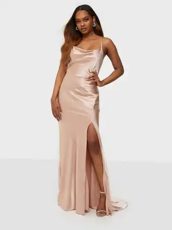 True Decadence Satin Maxi Dress Maxikjoler Beige