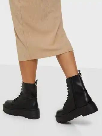 Nelly Coolway Bandit Flat Boots tilbud