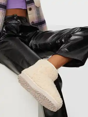 NLY Shoes Fluffy Pile Boots Boots Beige