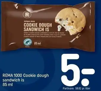 REMA 1000 Cookie dough sanwich is tilbud