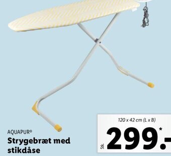 Strygebræt med stikdåse