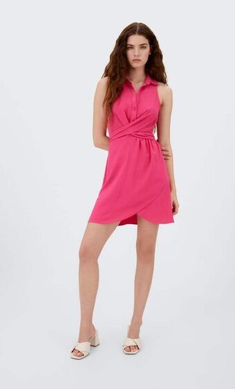 Stradivarius Vestido corto cruzado textura oferta