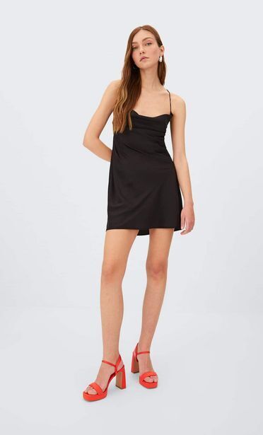 Vestido corto saten stradivarius hot sale