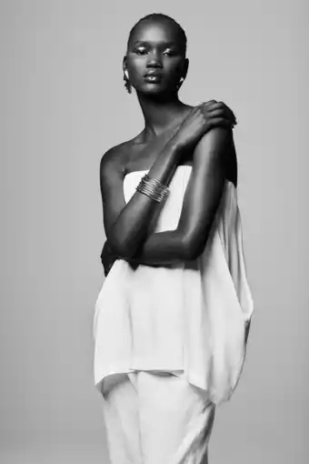 ZARA Top volumen limited edition oferta