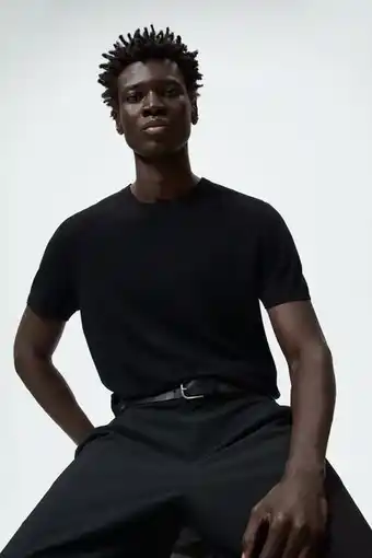 ZARA Camiseta punto con viscosa oferta