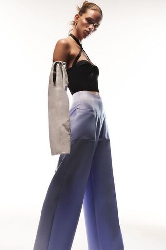 ZARA Pantalón wide leg satinado oferta