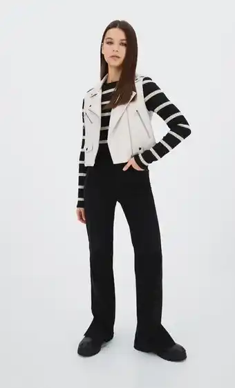 Stradivarius Chaleco efecto piel oferta