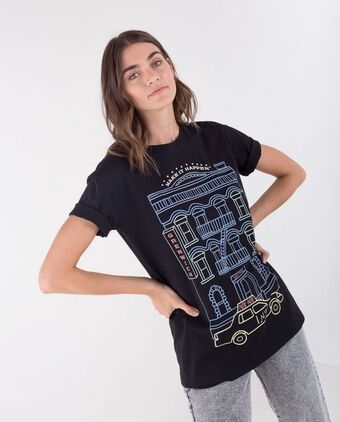 NAF NAF Camiseta para mujer negra manga corta con gráfico multicolor localizado oferta